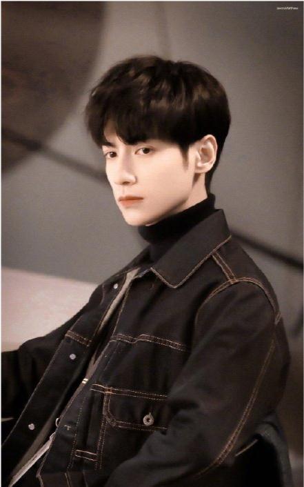 罗云熙吃瓜娱乐圈,一场吃瓜盛宴背后的真相